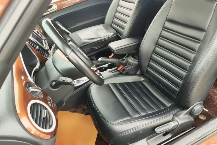 Used Volkswagen Beetle 2018 180TSI Yile Model Left Front Seat