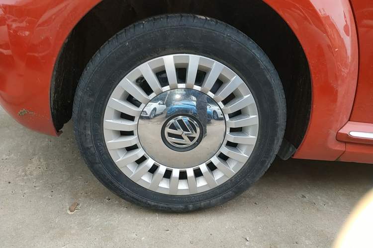 Used Volkswagen Beetle 2018 180TSI Shangle Model Right Rear Wheel Hub