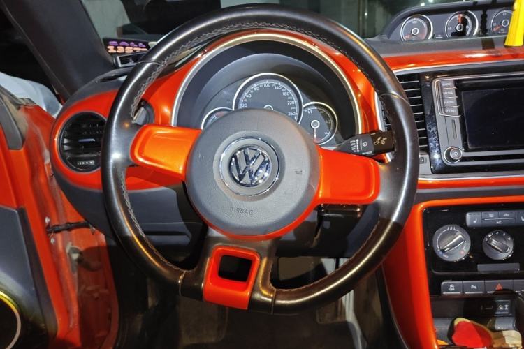 Used Volkswagen Beetle 2018 180TSI Joyful Orange Edition Steering Wheel