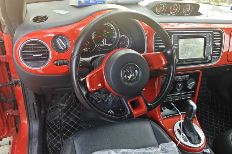 Used Volkswagen Beetle 2018 180TSI Joyful Orange Edition Steering Wheel