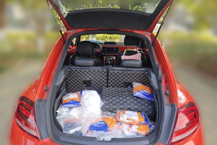 Used Volkswagen Beetle 2018 180TSI Joyful Orange Edition Trunk