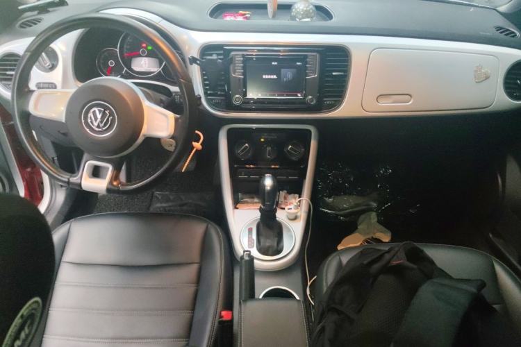 Used Volkswagen Beetle 2018 180TSI Yile Model Center Console