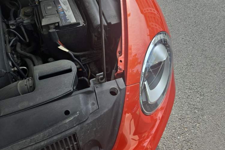 Used Volkswagen Beetle 2018 180TSI Joyful Orange Edition Engine Bay Left