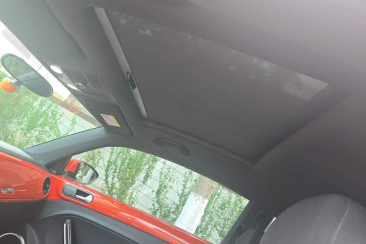 Used Volkswagen Beetle 2018 180TSI Joyful Orange Edition Headliner