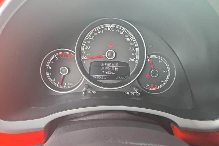 Used Volkswagen Beetle 2018 180TSI Joyful Orange Edition Odometer Close Up