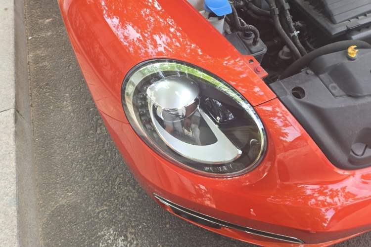 Used Volkswagen Beetle 2018 180TSI Joyful Orange Edition Right Front Headlight