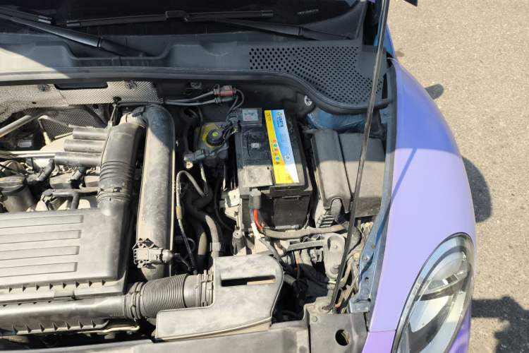 Used Volkswagen Beetle 2018 180TSI Yile Model Engine Bay Left
