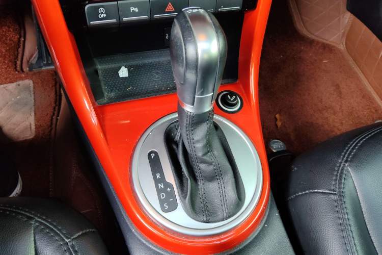 Used Volkswagen Beetle 2018 180TSI Shangle Model Gear Lever