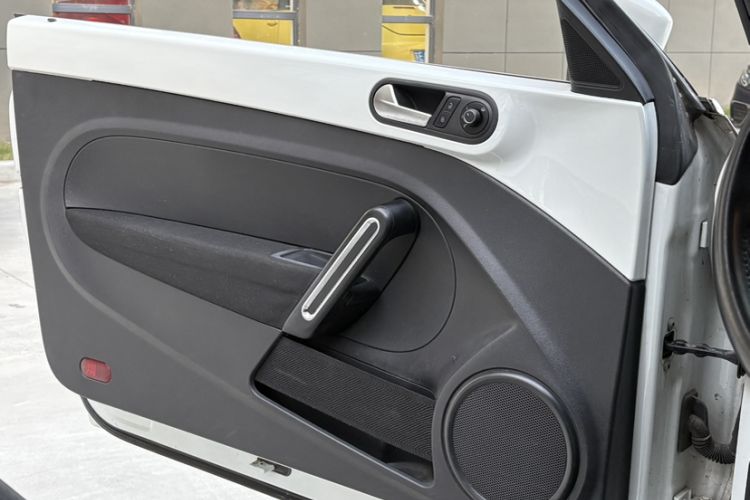 Used Volkswagen Beetle 2018 180TSI Yile Model Interior 11