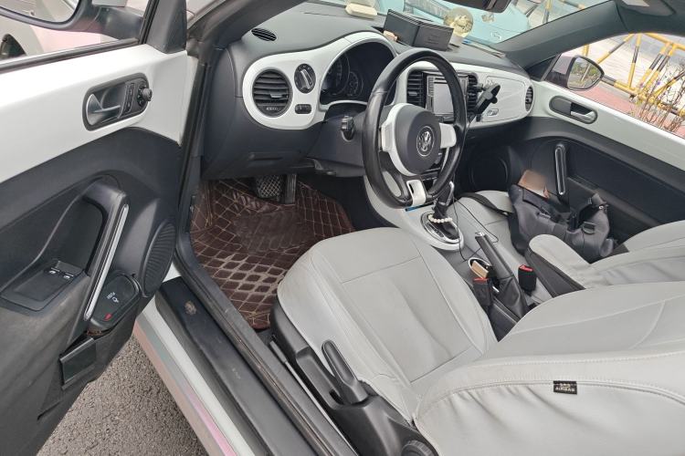 Used Volkswagen Beetle 2018 180TSI Yile Model Interior 3