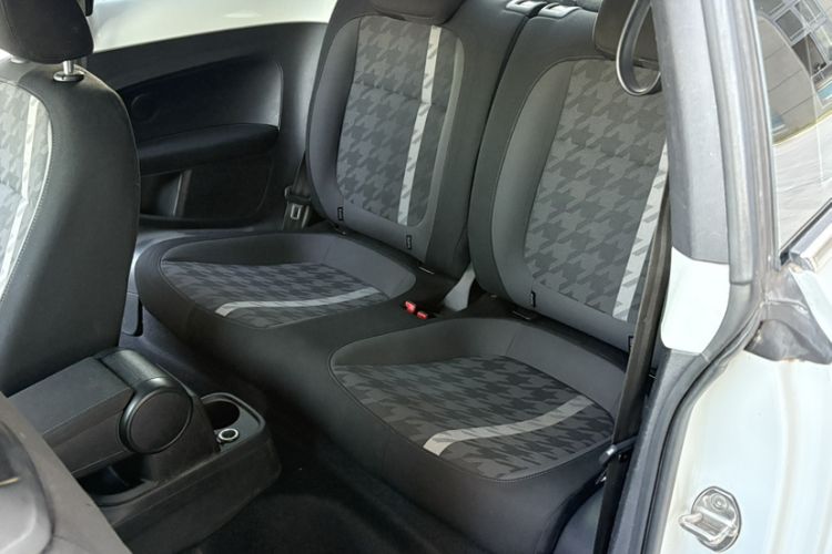 Used Volkswagen Beetle 2018 180TSI Yile Model Interior 9