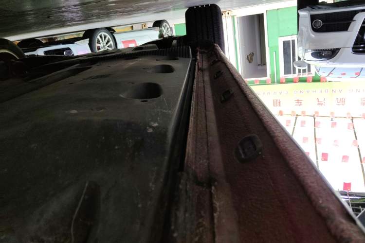 Used Volkswagen Beetle 2018 180TSI Shangle Model Right Side Sill