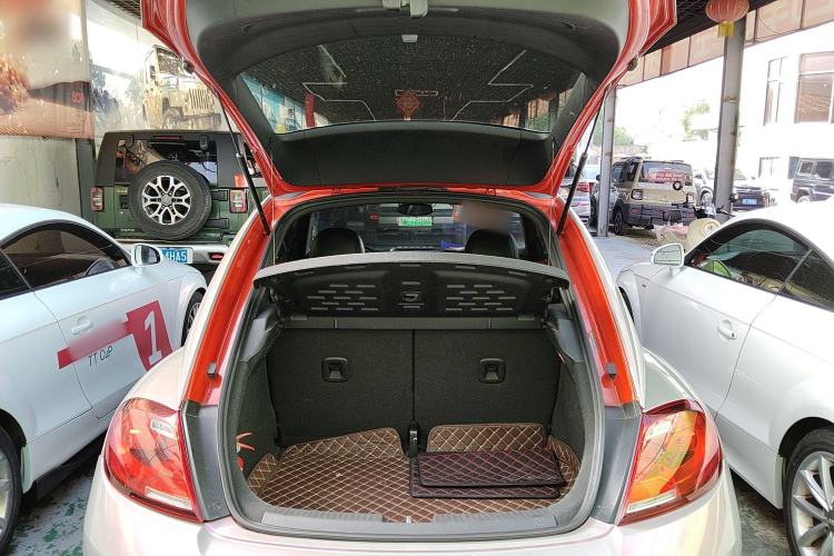 Used Volkswagen Beetle 2018 180TSI Shangle Model Trunk