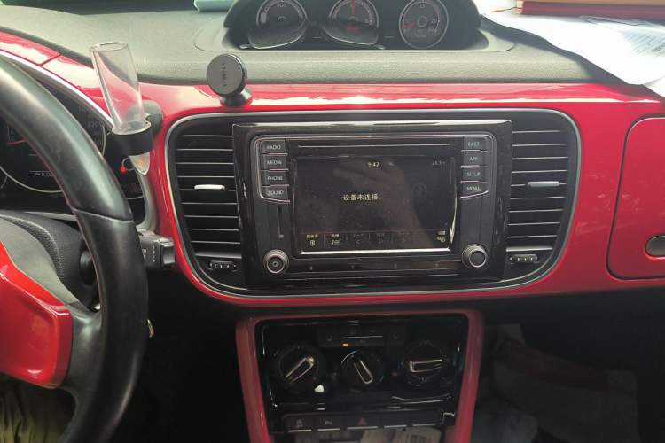 Used Volkswagen Beetle 2018 180TSI Shangle Model Audio And AC Panel