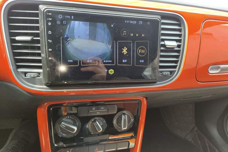 Used Volkswagen Beetle 2018 180TSI Yile Model Audio And AC Panel