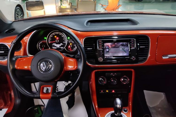 Used Volkswagen Beetle 2018 180TSI Yile Model Center Console