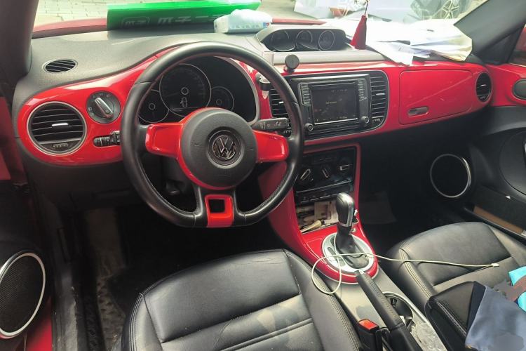 Used Volkswagen Beetle 2018 180TSI Shangle Model Center Console