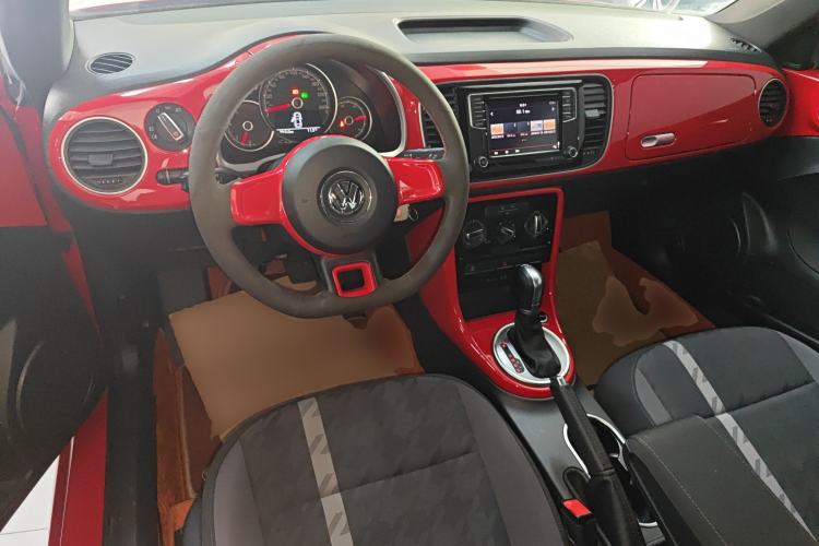 Used Volkswagen Beetle 2018 180TSI Yile Model Center Console