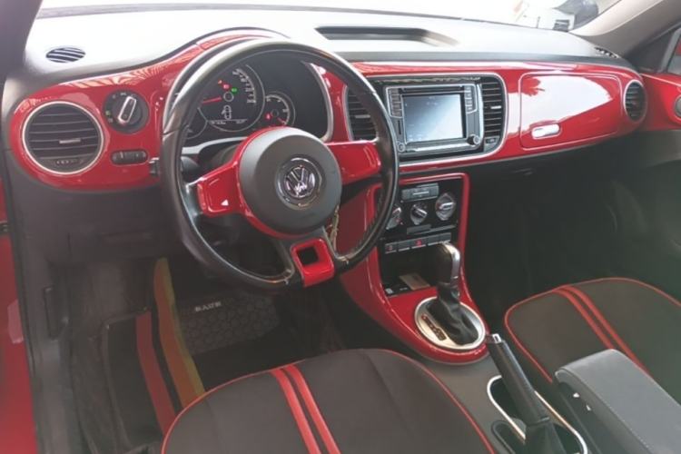 Used Volkswagen Beetle 2018 180TSI Yile Model Center Console