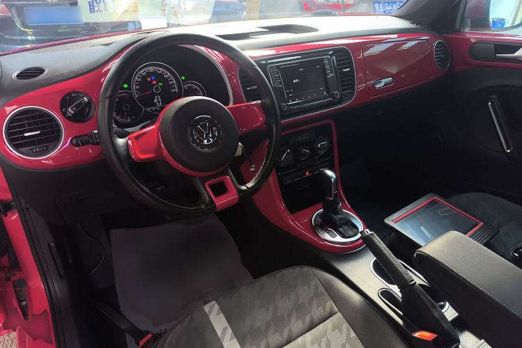 Used Volkswagen Beetle 2018 180TSI Yile Model Center Console
