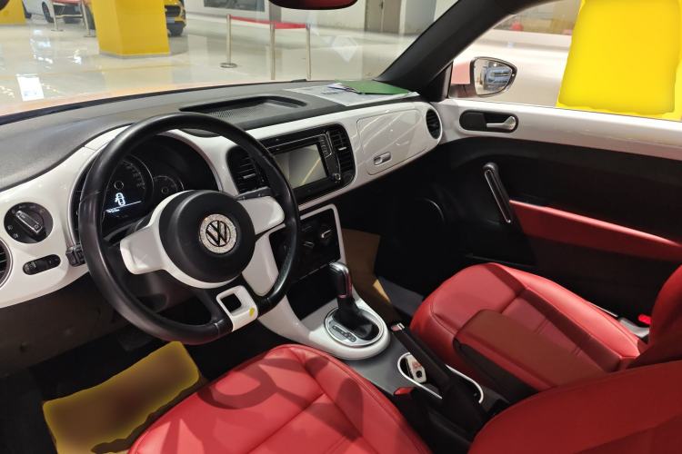 Used Volkswagen Beetle 2018 180TSI Yile Model Center Console