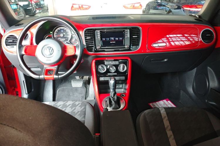 Used Volkswagen Beetle 2018 180TSI Yile Model Center Console