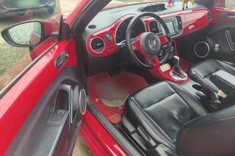 Used Volkswagen Beetle 2018 180TSI Majestic Red Edition Driver Seat