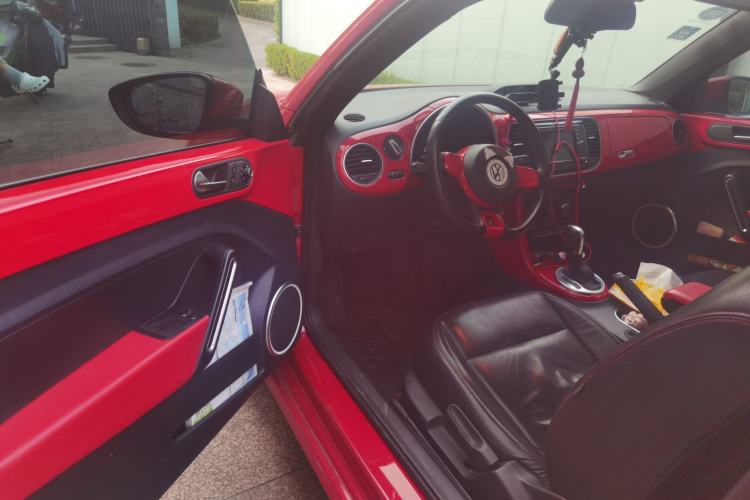Used Volkswagen Beetle 2018 180TSI Majestic Red Edition Driver Seat