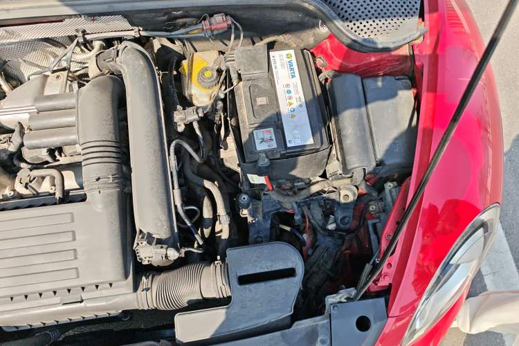 Used Volkswagen Beetle 2018 180TSI Shangle Model Engine Bay Left