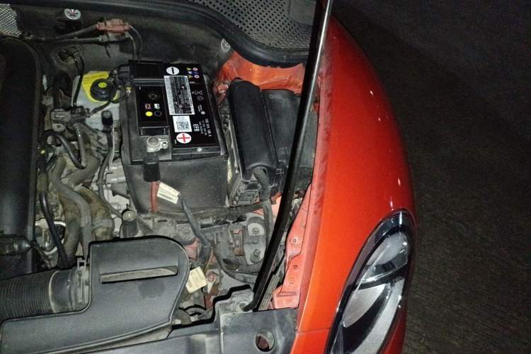 Used Volkswagen Beetle 2018 180TSI Yile Model Engine Bay Left