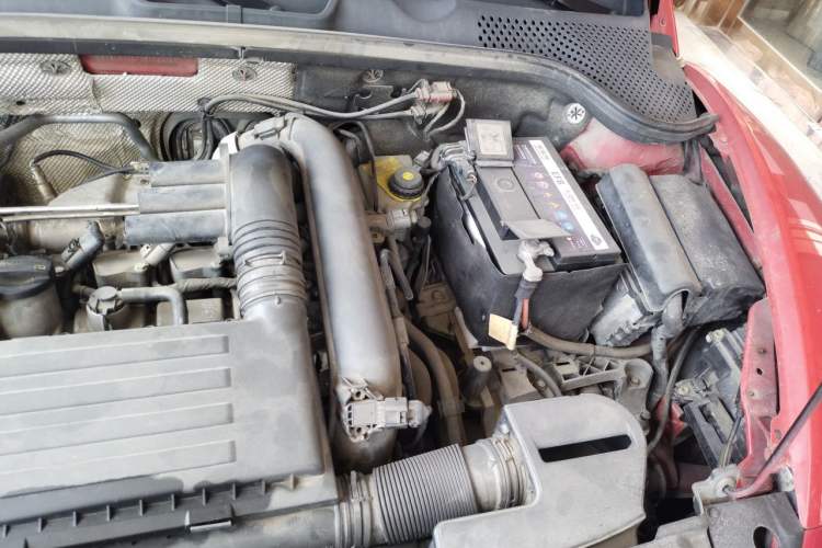 Used Volkswagen Beetle 2018 280TSI Zongle Model Engine Bay Left