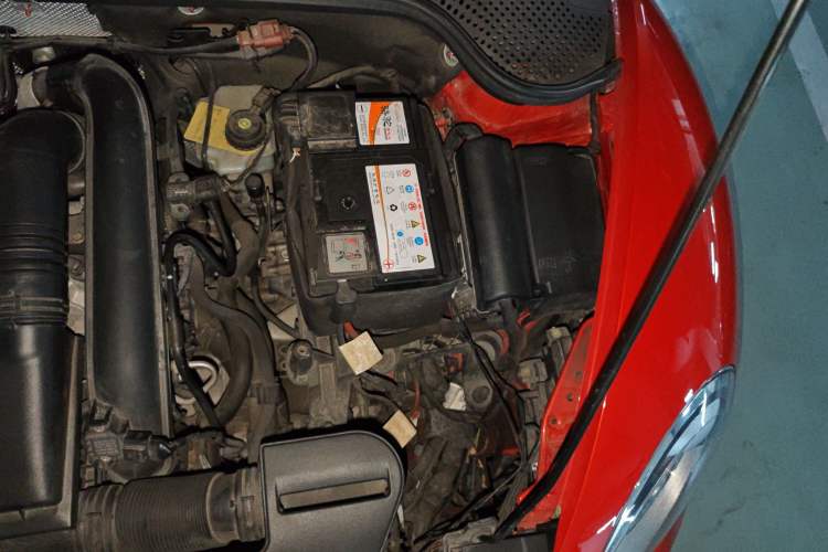 Used Volkswagen Beetle 2018 180TSI Yile Model Engine Bay Left