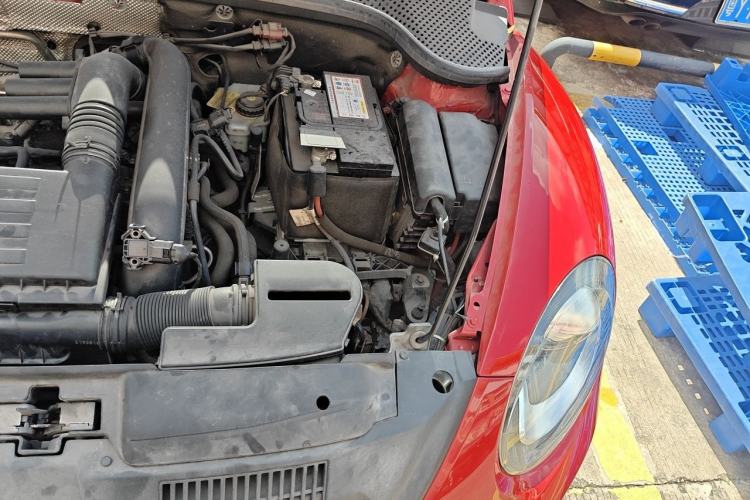 Used Volkswagen Beetle 2018 180TSI Yile Model Engine Bay Left