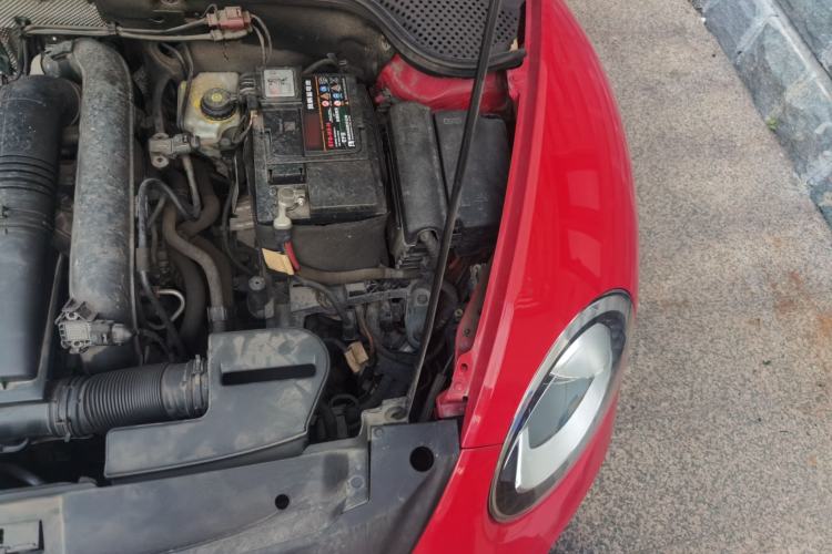 Used Volkswagen Beetle 2018 180TSI Majestic Red Edition Engine Bay Left