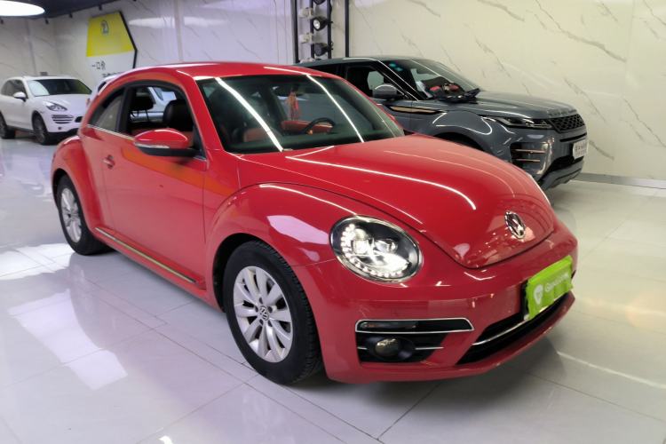 Used Volkswagen Beetle 2018 180TSI Yile Model Front Right 45 Deg