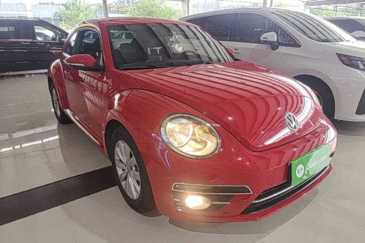 Used Volkswagen Beetle 2018 180TSI Yile Model Front Right 45 Deg