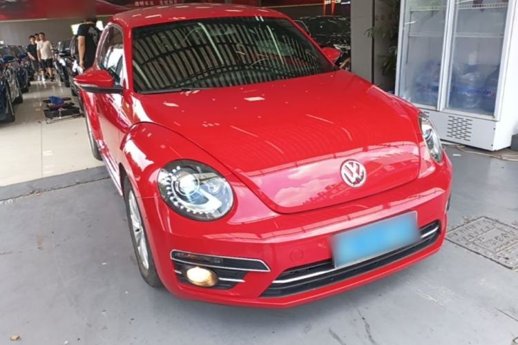 Used Volkswagen Beetle 2018 180TSI Yile Model Front Right 45 Deg