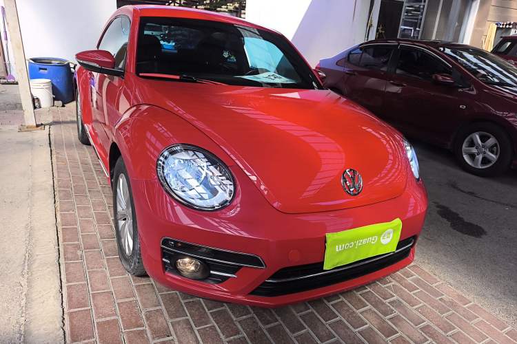 Used Volkswagen Beetle 2018 180TSI Yile Model Front Right 45 Deg