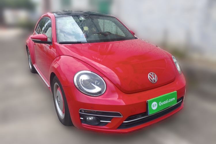 Used Volkswagen Beetle 2018 180TSI Majestic Red Edition Front Right 45 Deg