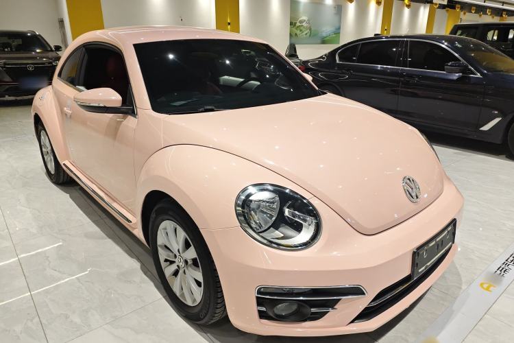 Used Volkswagen Beetle 2018 180TSI Yile Model Front Right 45 Deg