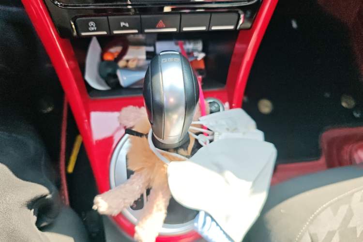 Used Volkswagen Beetle 2018 180TSI Shangle Model Gear Lever