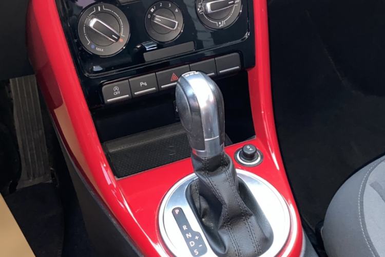 Used Volkswagen Beetle 2018 180TSI Shangle Model Gear Lever