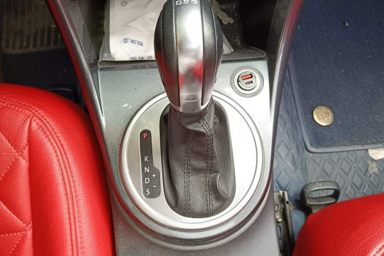 Used Volkswagen Beetle 2018 180TSI Shangle Model Gear Lever