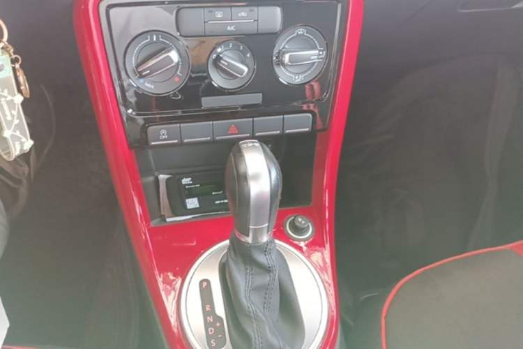 Used Volkswagen Beetle 2018 180TSI Yile Model Gear Lever