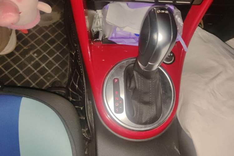 Used Volkswagen Beetle 2018 180TSI Shangle Model Gear Lever