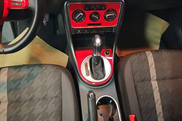 Used Volkswagen Beetle 2018 180TSI Shangle Model Gear Lever