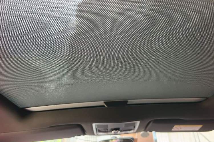 Used Volkswagen Beetle 2018 180TSI Joyful Orange Edition Headliner