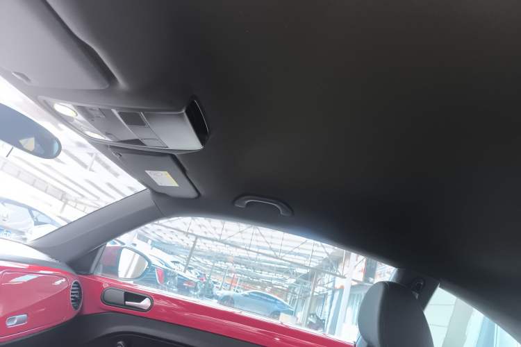 Used Volkswagen Beetle 2018 180TSI Yile Model Headliner