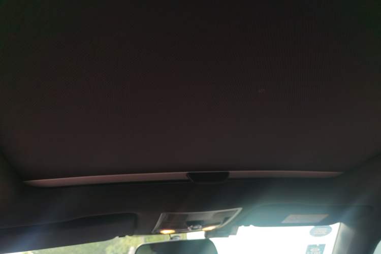 Used Volkswagen Beetle 2018 180TSI Majestic Red Edition Headliner