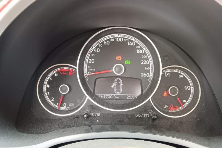 Used Volkswagen Beetle 2018 180TSI Shangle Model Instrument Cluster